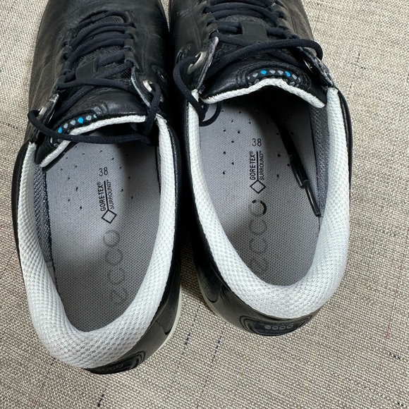 Ecco Men's Black Leather Sneakers - Picture 5 of 7